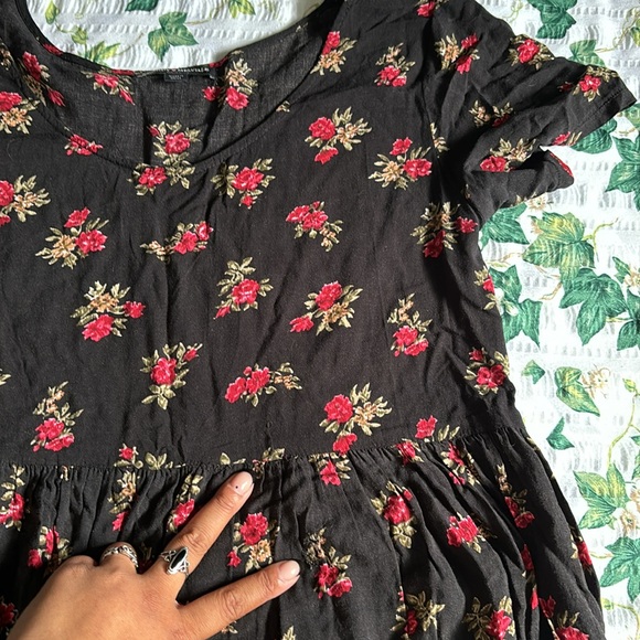 BRANDY MELVILLE Black Rose Print Babydoll Dress - FLAWED - Picture 5 of 6